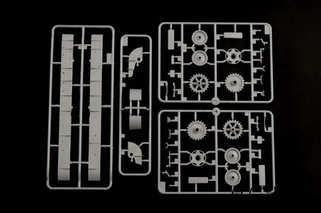 Trumpeter 1/35 05528 Kit modello Rheinmetall Neubaufahrzeug