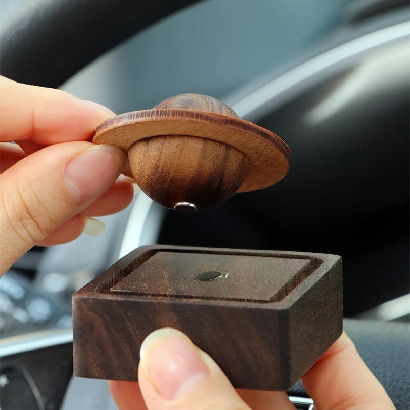 UFO رائد الفضاء العطر الناشر العصي المغناطيسي خشبية مبخرة زيت طبيعي الناشر الكرة اكسسوارات العطر المنزل