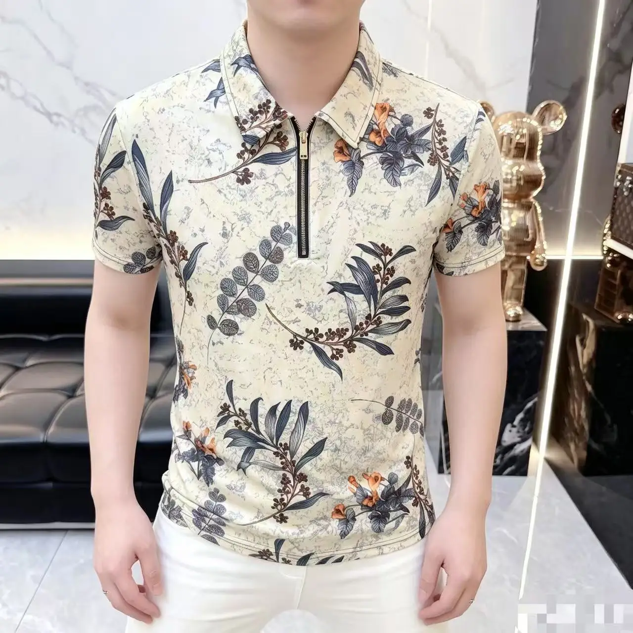 2026 Summer New Trendy Brand Short-Sleeved T-Shirt for Men with Half-Zip Closure and Contrasting Colorful Floral Design on the S