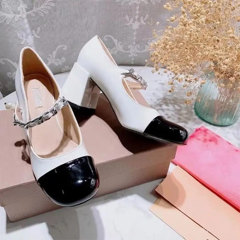 

Модные весенне-осенние французские туфли Мэри Джейн в стиле ретро, кожаные туфли на толстом каблуке с круглой головкой, одинаковые по цвету туфли для выпускного вечера