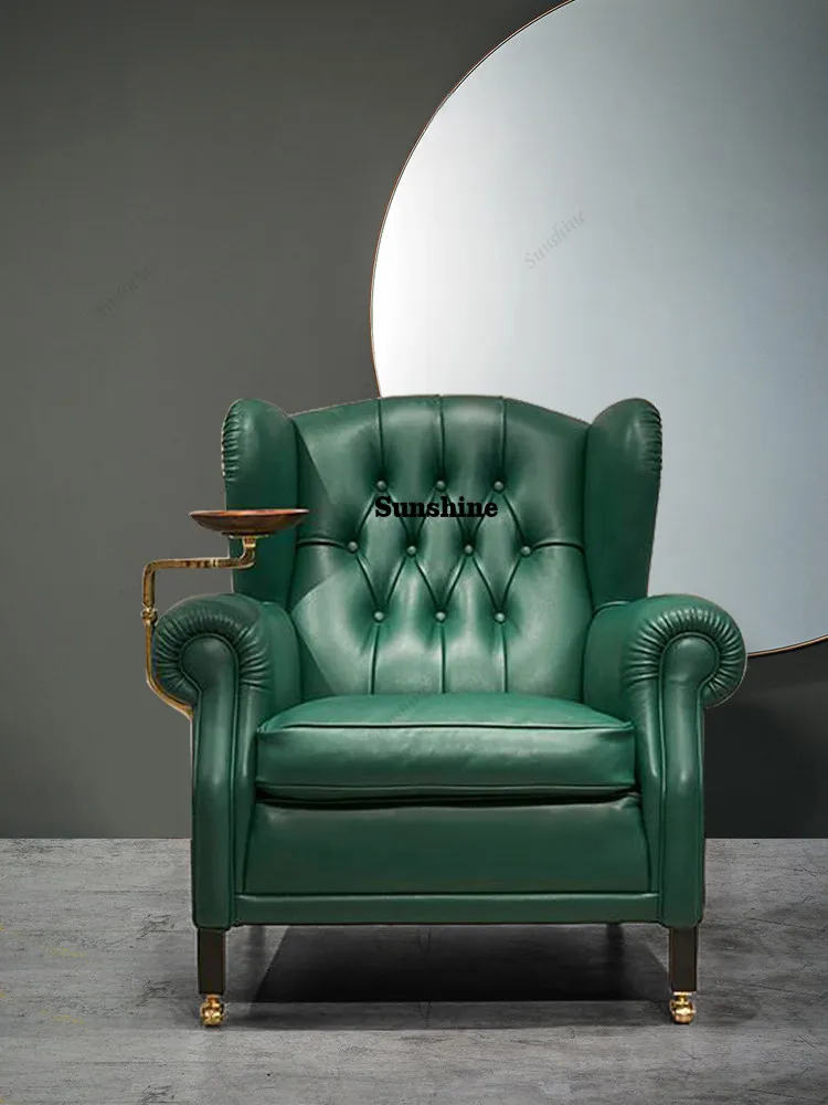 

Итальянское кресло-софа класса люкс, импортное, из натуральной кожи высшего качества.