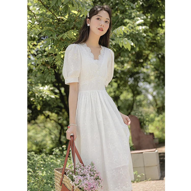 White Puff Sleeve Summer Dress 2023 Women's Sexy V-Neck Embroidery High-End Temperament Runway Dresses Vestido