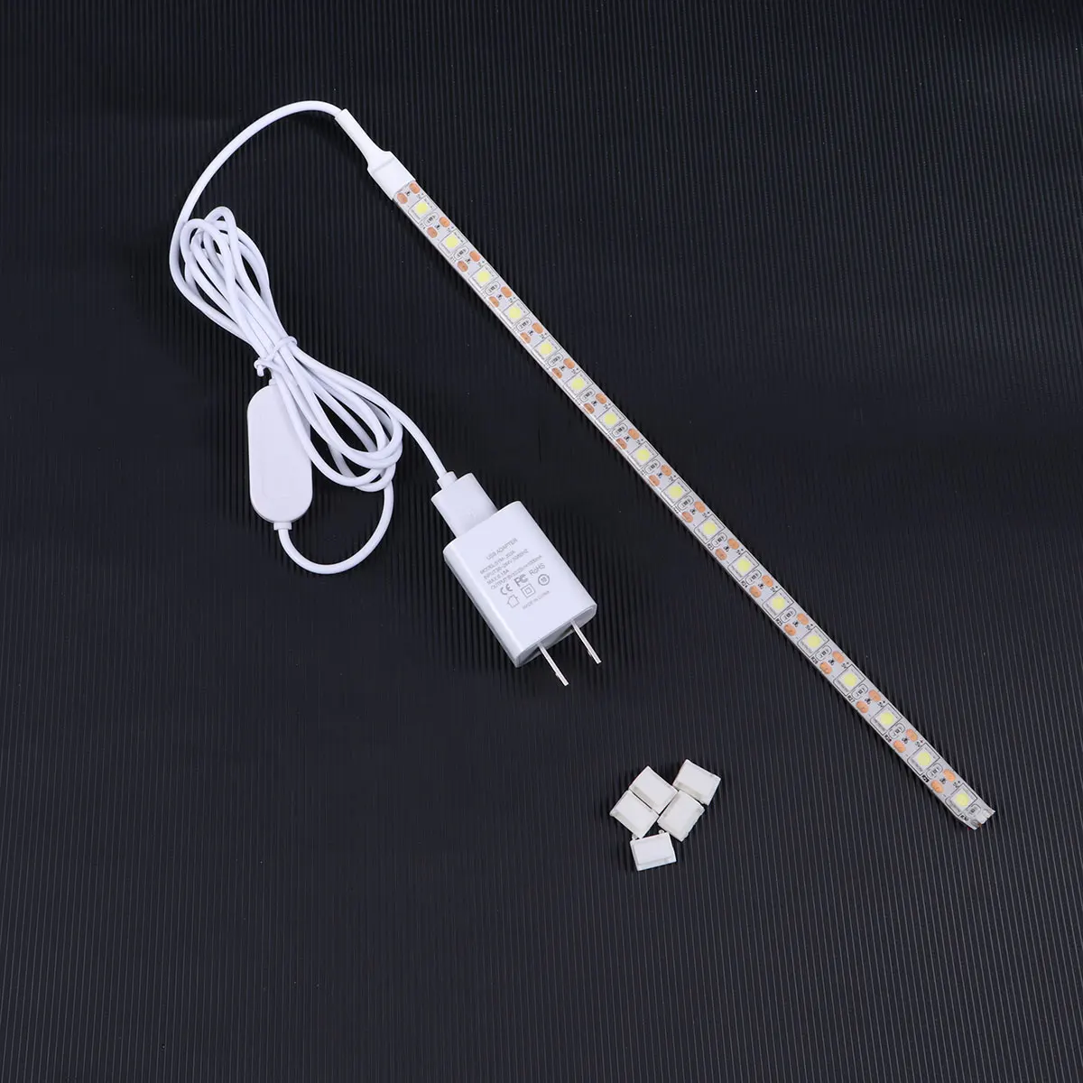 Striscia luminosa a LED USB 5V 12V Kit lampada per macchina da cucire Touch bianco Alimentato tramite USB Adesivo per illuminazione a corda flessibile Facile installazione