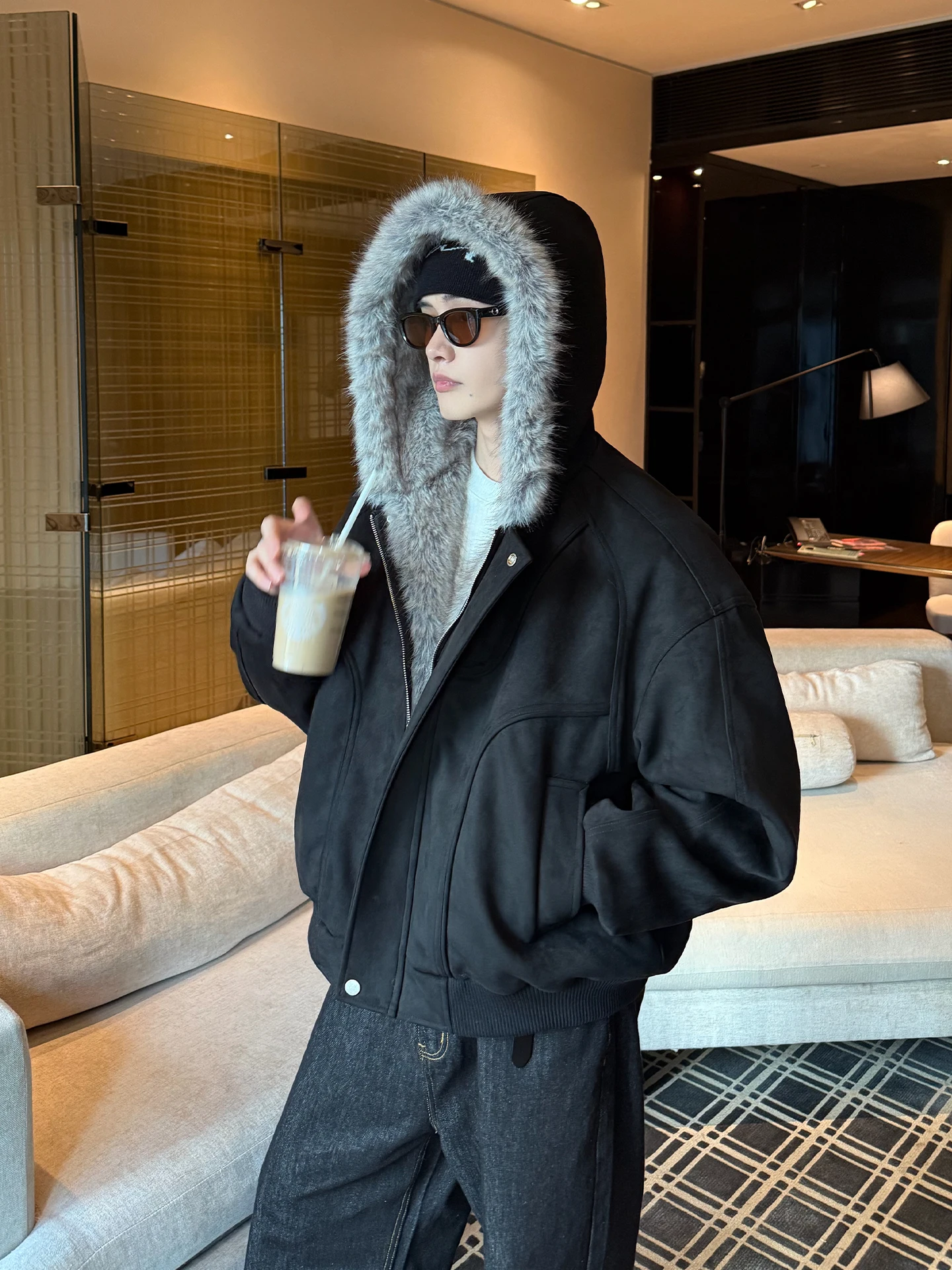 سترات رجالية شتوية جديدة لعام 2025 بقلنسوة موضة مبطنة بالصوف بلون سادة وأكمام طويلة معاطف تزيين للجيب وسيم للرجال #2