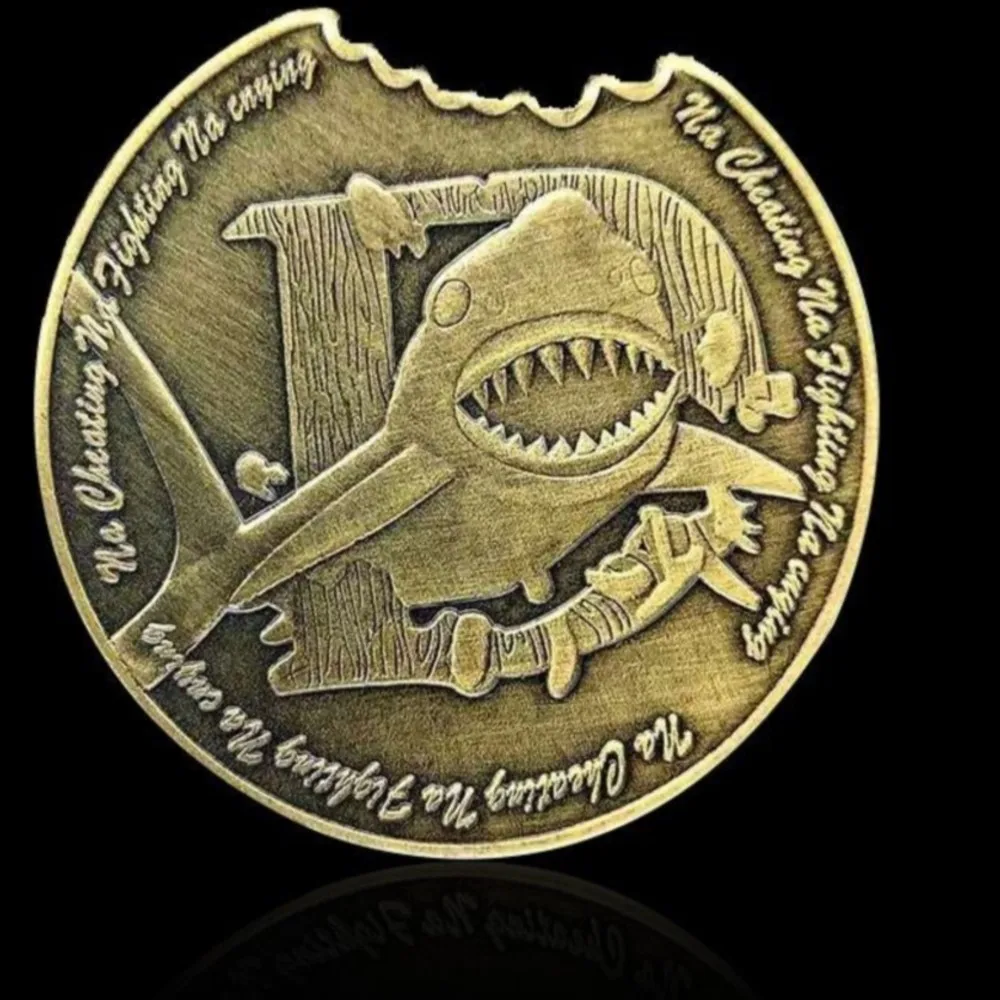 1 PCS Movie Jaws Monety pamiątkowe Shark Animal Protection Coin Ochrona oceanu Brąz Nieregularne wycięcie Heterotype Gap Sharks