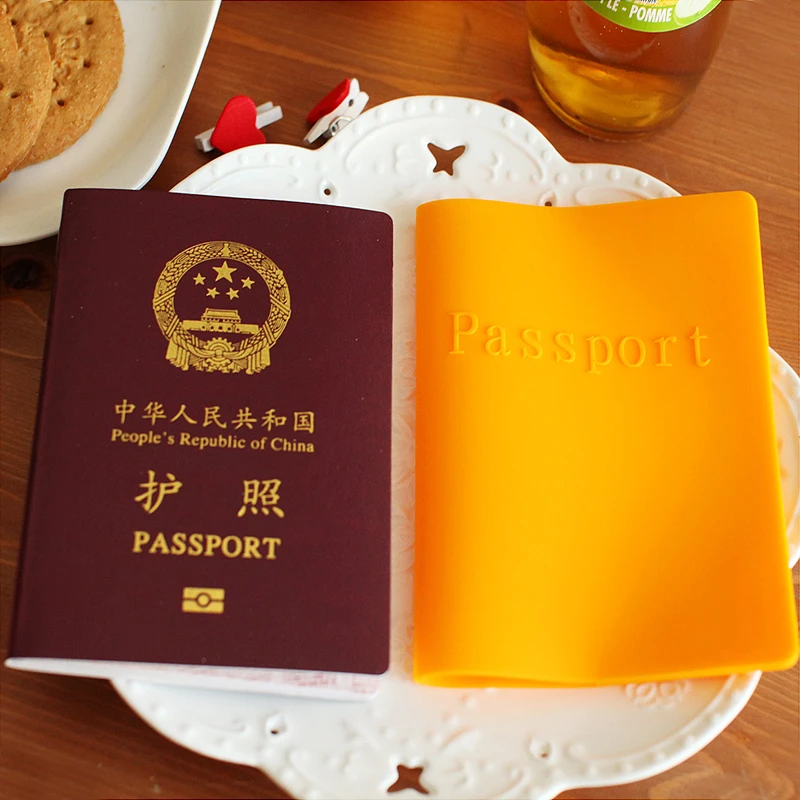 1Pc Business Cards Women Men Passport Holder Leather Bags Passport Cover Silicone Documents Folder