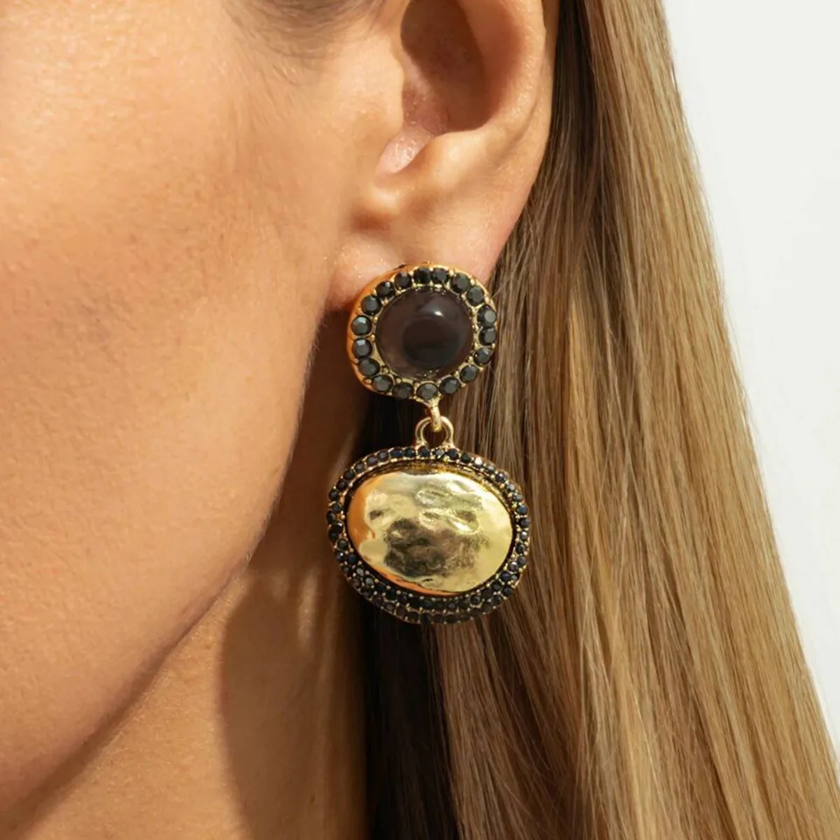 SHIXIN Vintage Inlaid Rhinestone Oval Drop Earrings for Women Luxury Geometric Round Pendant Earrings Fashion Lady Jewelry Gifts