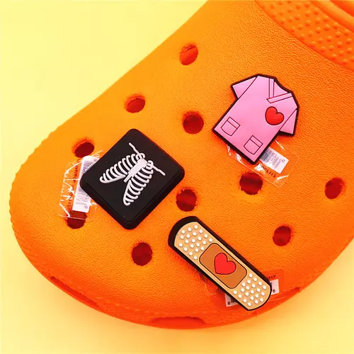 Imagen 2 del producto Dijes de PVC para zapatos, accesorios de hebilla para el pecho, insignias para zuecos, 1 piezas