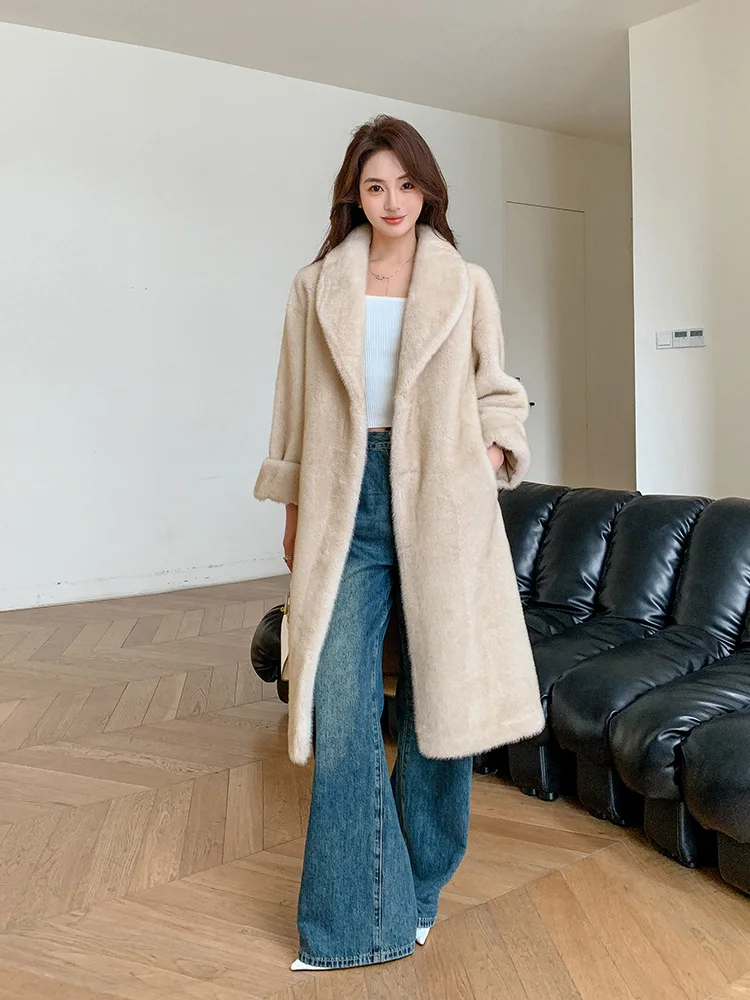 معطف فرو المنك الطويل للنساء، ملابس خارجية شتوية أنيقة، دافئة ومريحة، تصميم يسمح برفع الذراعين، فاخر وعصري