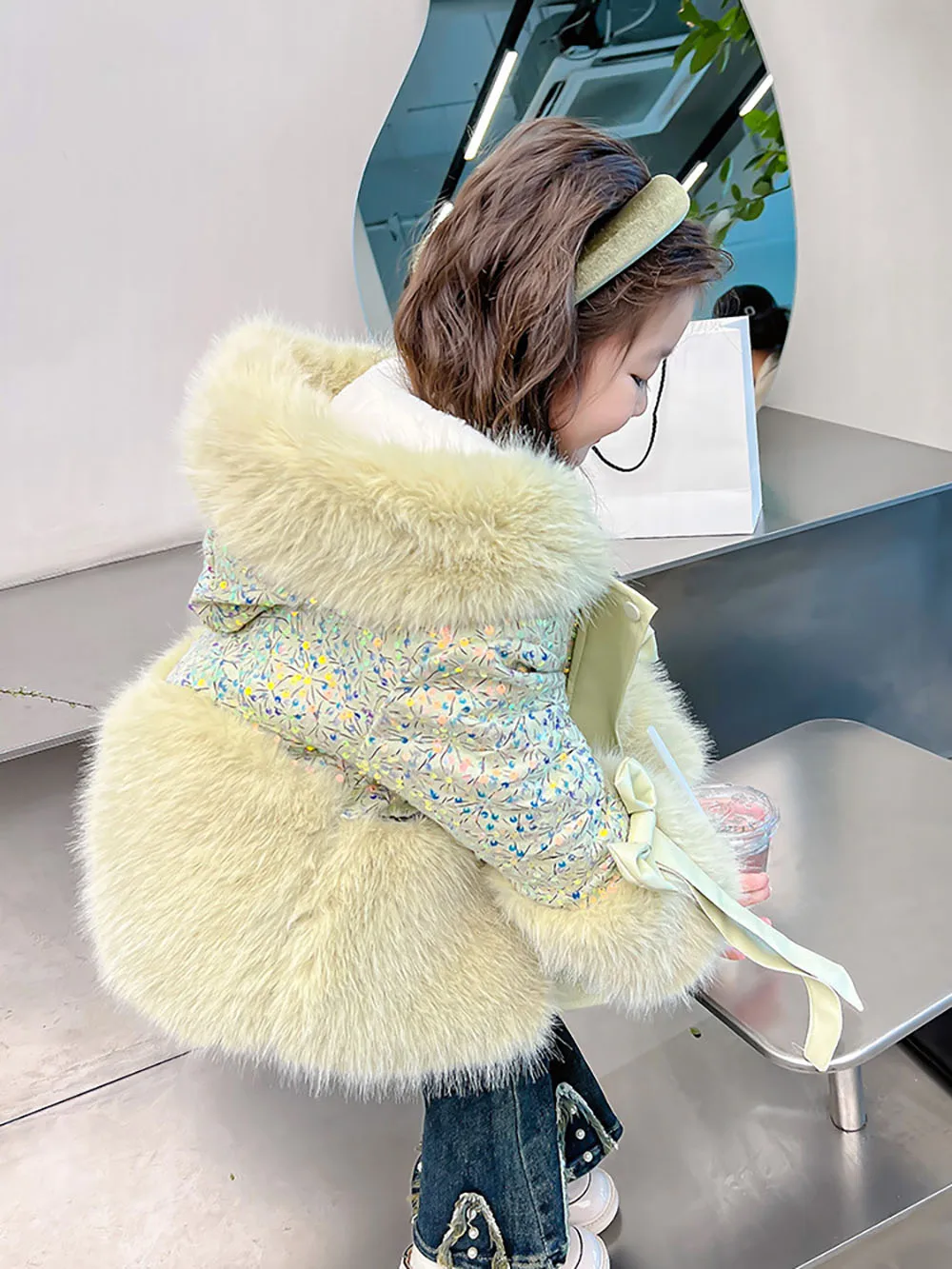 Winter Faux Fur Coat For Girls Trend Fashion Glitter Fur Coat Thick Warm Hooded Jacket Soft Warm Faux Fur Winter Clothes Girls