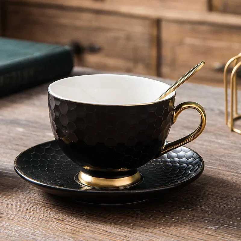 Fashionable and Minimalist Honeycomb Coffee Cups Plates Ceramic Gold Border Relief Milk Cup Afternoon Flower Tea Set