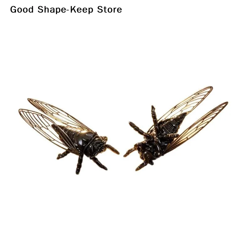 dailyAnti-rust Hollowed-out Cicada Figurine Exquisite Retro Vintage Insect Sculpture Perfect Housewarming Gift for Home Decor