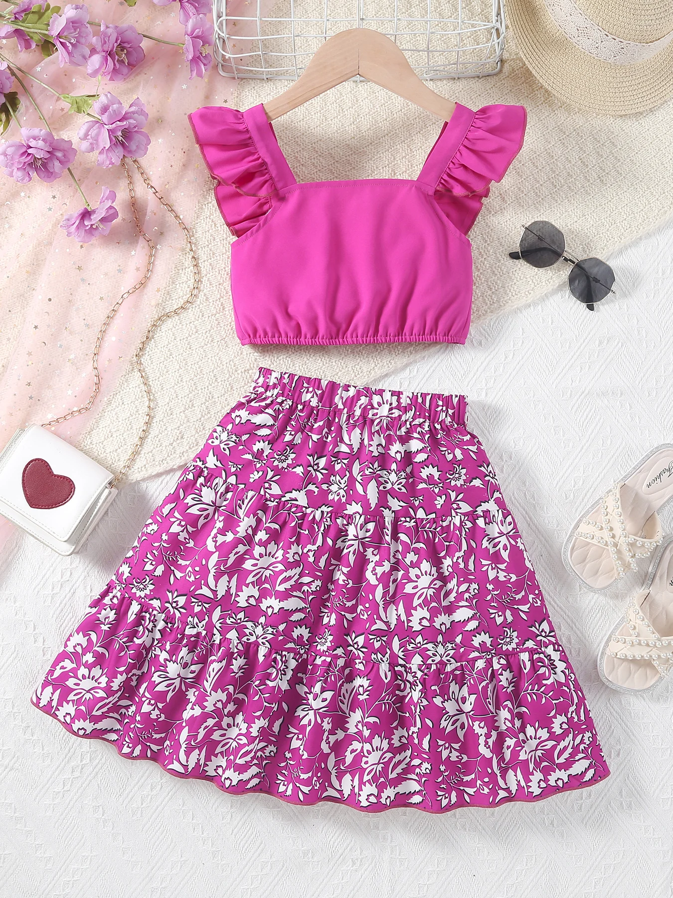 Girl\'s summer small flying sleeve solid color vest+floral print half skirt set casual half skirt two-piece set