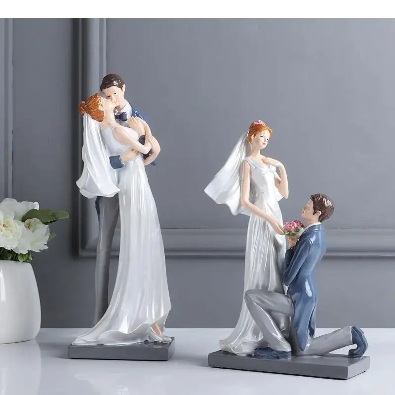 Couple Wedding Statue Painted Crafts Romantic Character Resins Lovers Sculpture Modern Decor Ornaments Anniversary Gifts