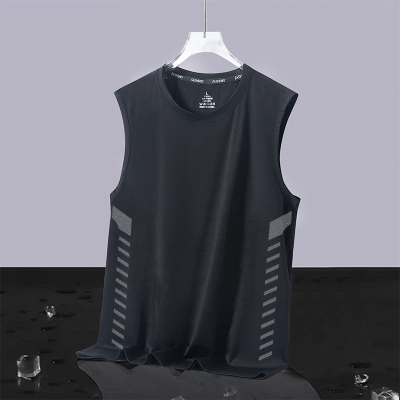 Pure black [slant butterfly mesh vest]