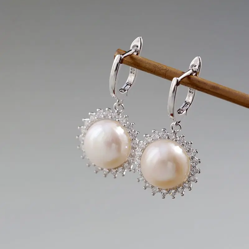 

Elegance Modern 925 Sterling Silver Earrings with Inlaid Natural Freshwater Pearl Fashion Luxury Earring Women Jewelry Gift