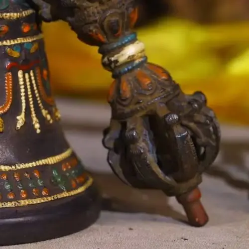 Old Nepalese temples Old Bronze Painted Buddha Flower Pattern Mahakala Head Vajra  Ring Bell Amulet Dharma Town house