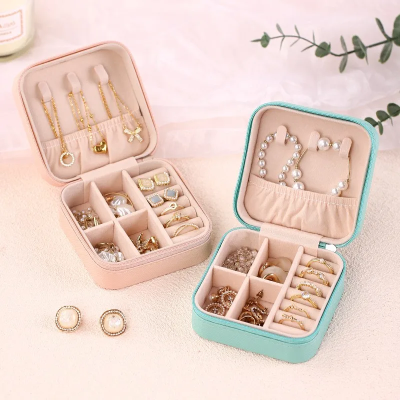 1 Portable Jewelry Storage Box for Small and Delicate Accessories, Suitable for Earrings, Studs, Necklaces, Rings
