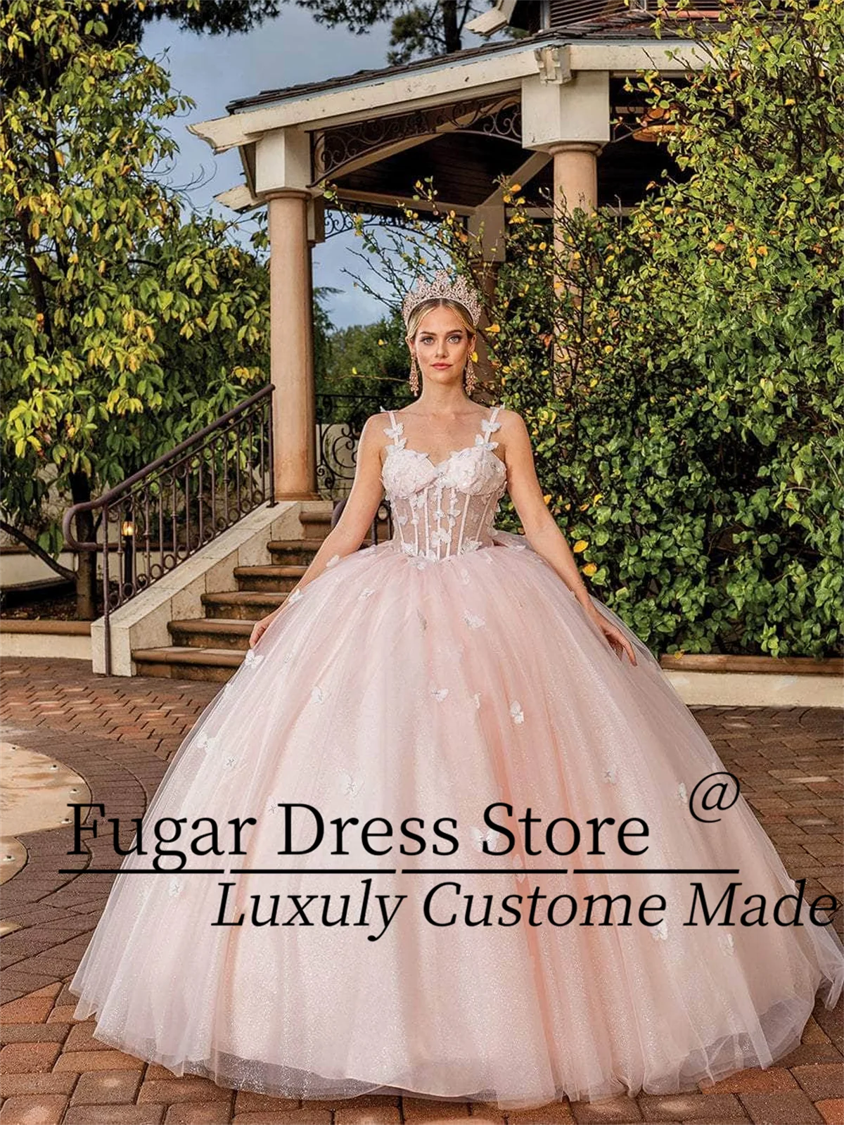 カスタマイズされたプリンセスキンセニエラドレスファッションバタフライアップリケシアーコルセットボーンオーバーサイズボウスイート15ガールズボールガウン