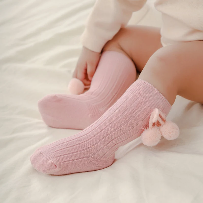 New Autumn Winter Toddlers Girls Cotton Socks Knee High Soft Infant Baby Long Socks With Balls Children\'s Socks For Christmas