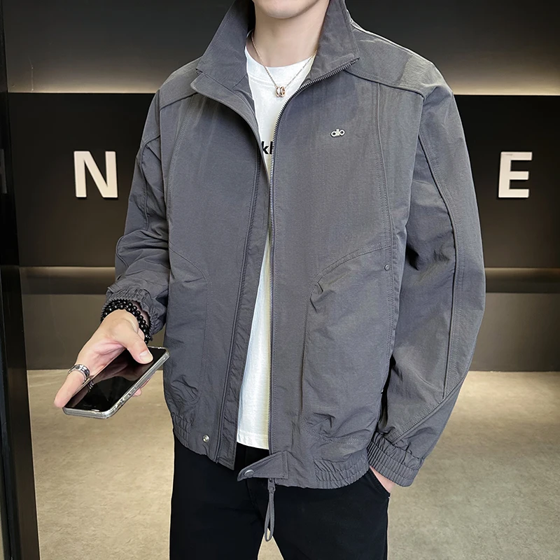 

Повседневная модная мужская рабочая куртка, однотонная, с воротником-стойкой, молодежная верхняя одежда из полиэфирного волокна, с длинными рукавами, на молнии