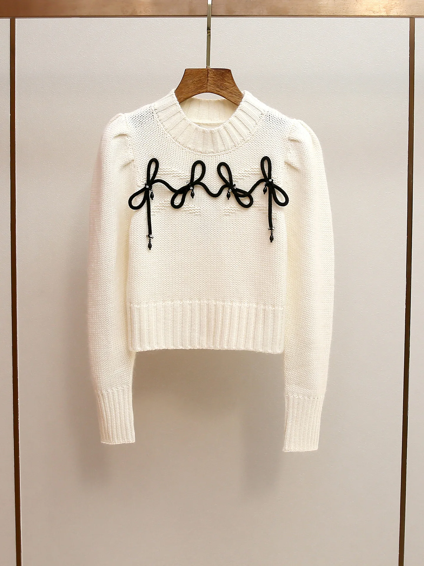 

High-end women's winter new style gentle style round neck short beaded bow design knit sweater pulls femmes hiver top mujer traf