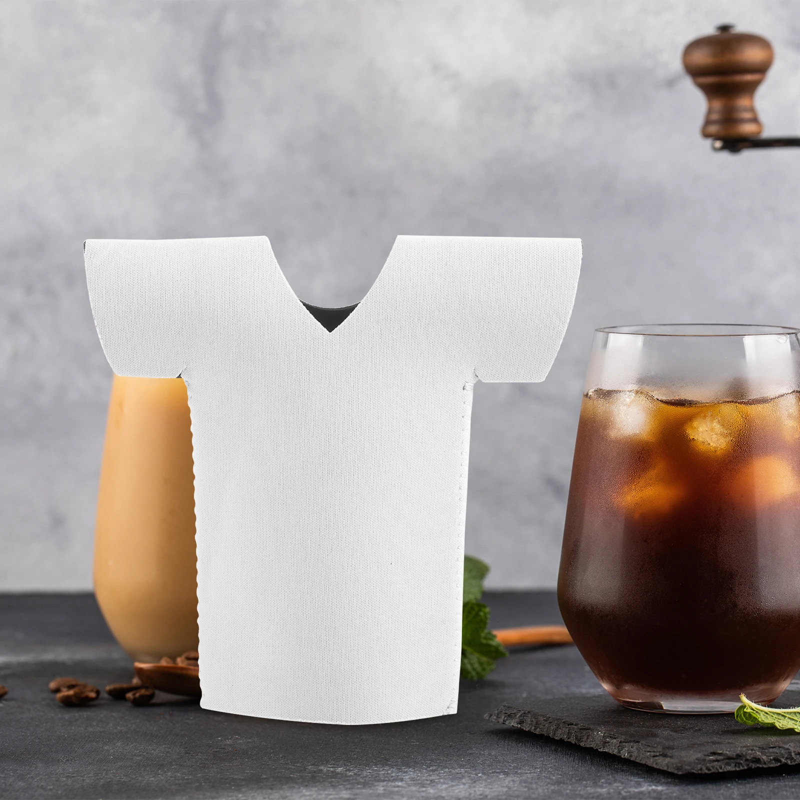 

4pcs T Shirt Shaped Bottle Sleeve Blank Glass Protector Craft White Sleeves Non Slip Easy Clean Heat Insulation Beverage Bottle