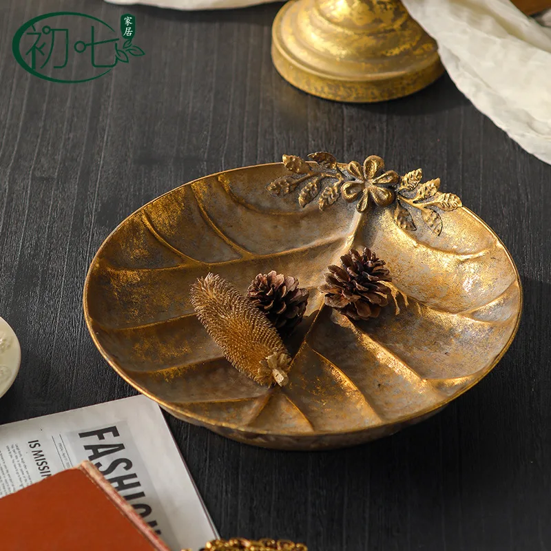 Bohemian leaf tray ornament, antique household coffee table, fruit tray, retro wrought iron leaf vein ornament