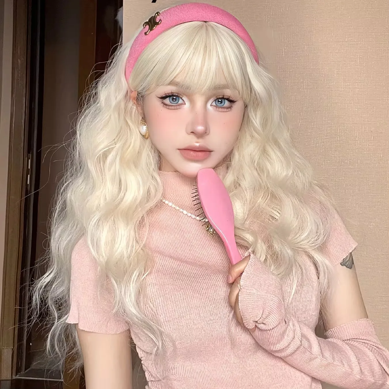 Light Blonde Curly Synthetic Hair with Bangs Synthetic Wig for Women Lolita Cosplay Wigs Natural Daily Heat Resistant Fiber