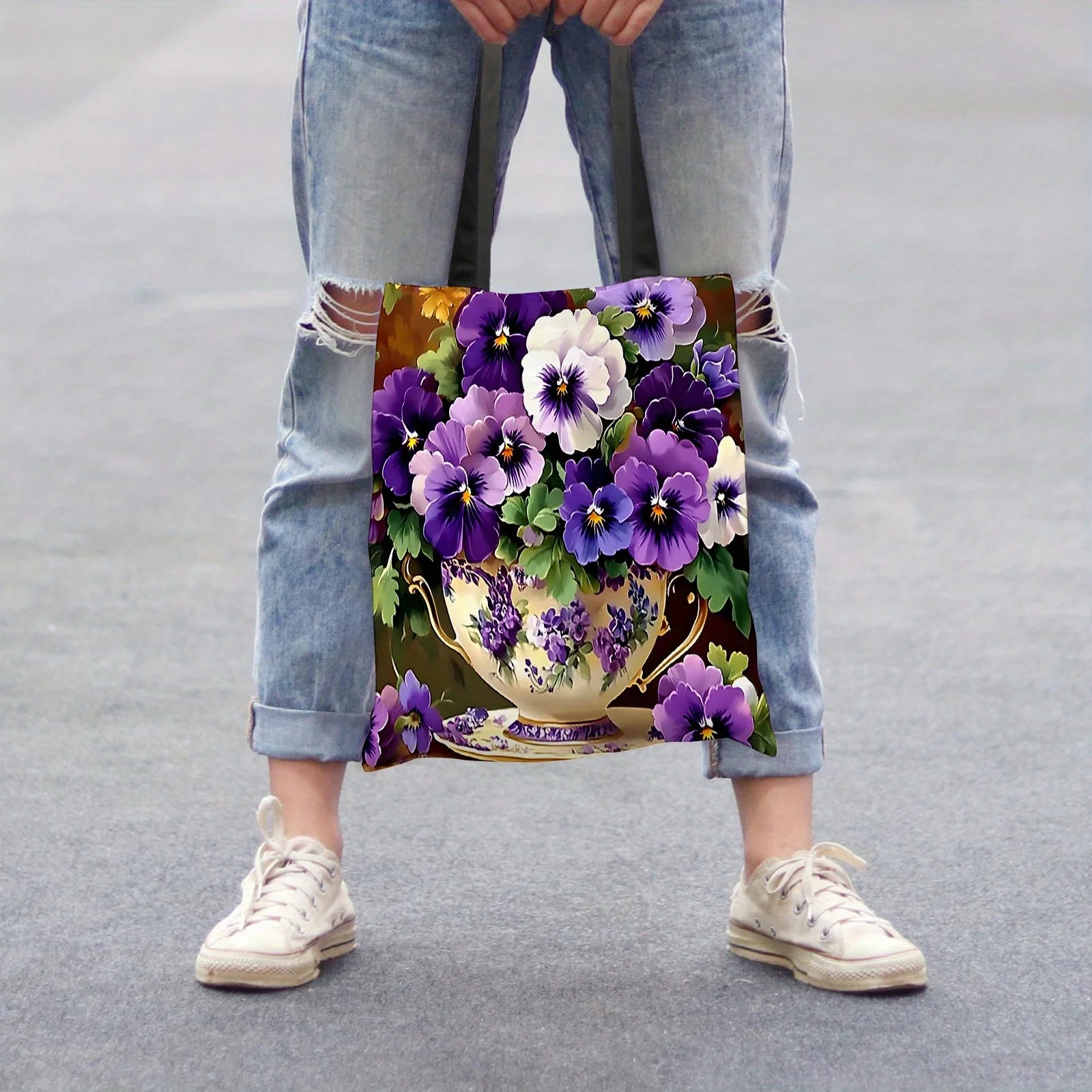 パンジー柄トートバッグ1点 - 鮮やかな紫と白の花柄デザイン、丈夫な生地のショルダーバッグ、ショッピング、通勤、旅行に