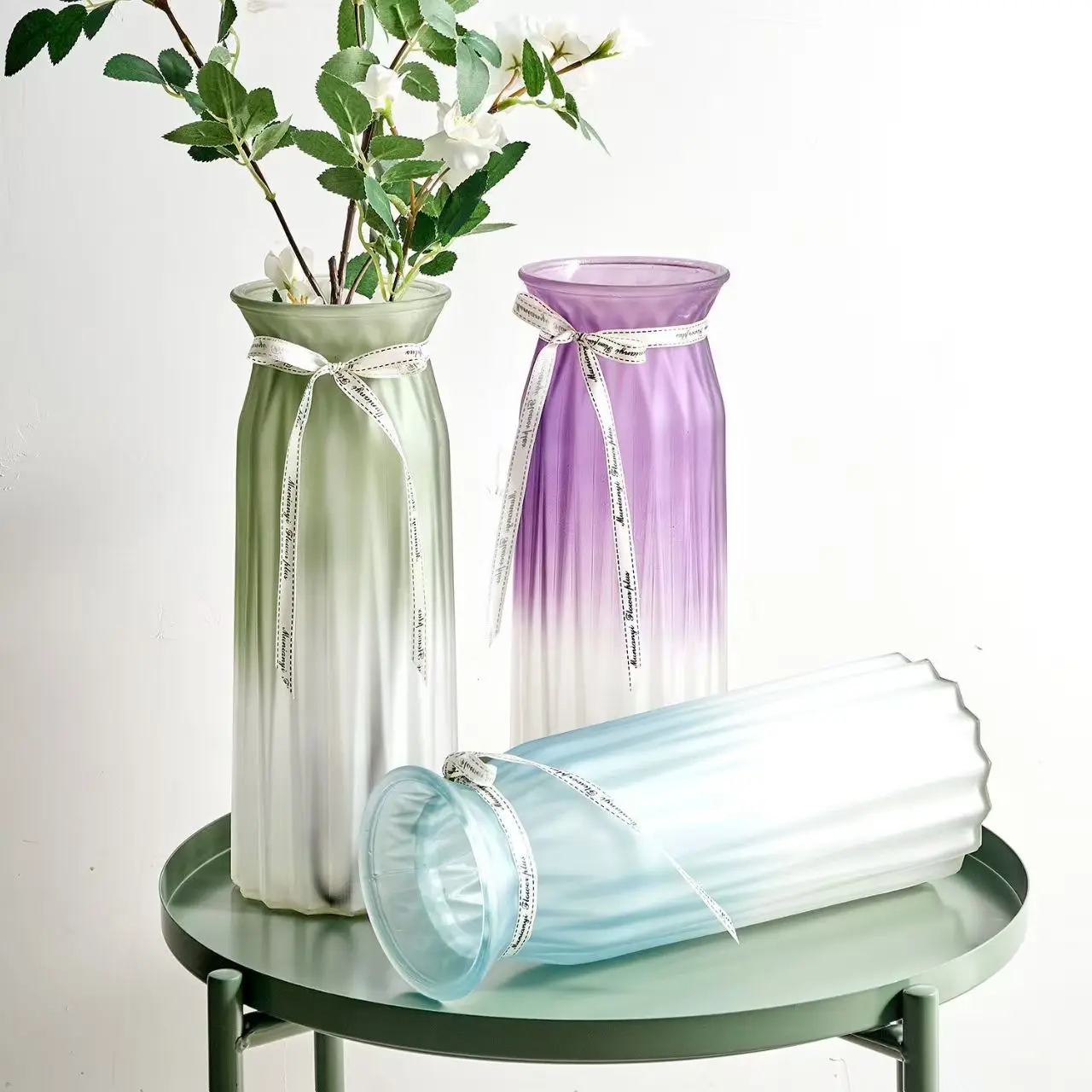 Minimalist glass vase, two-piece set. Transparency - Creativity - Light Luxury. Flower arrangement, living room decoration