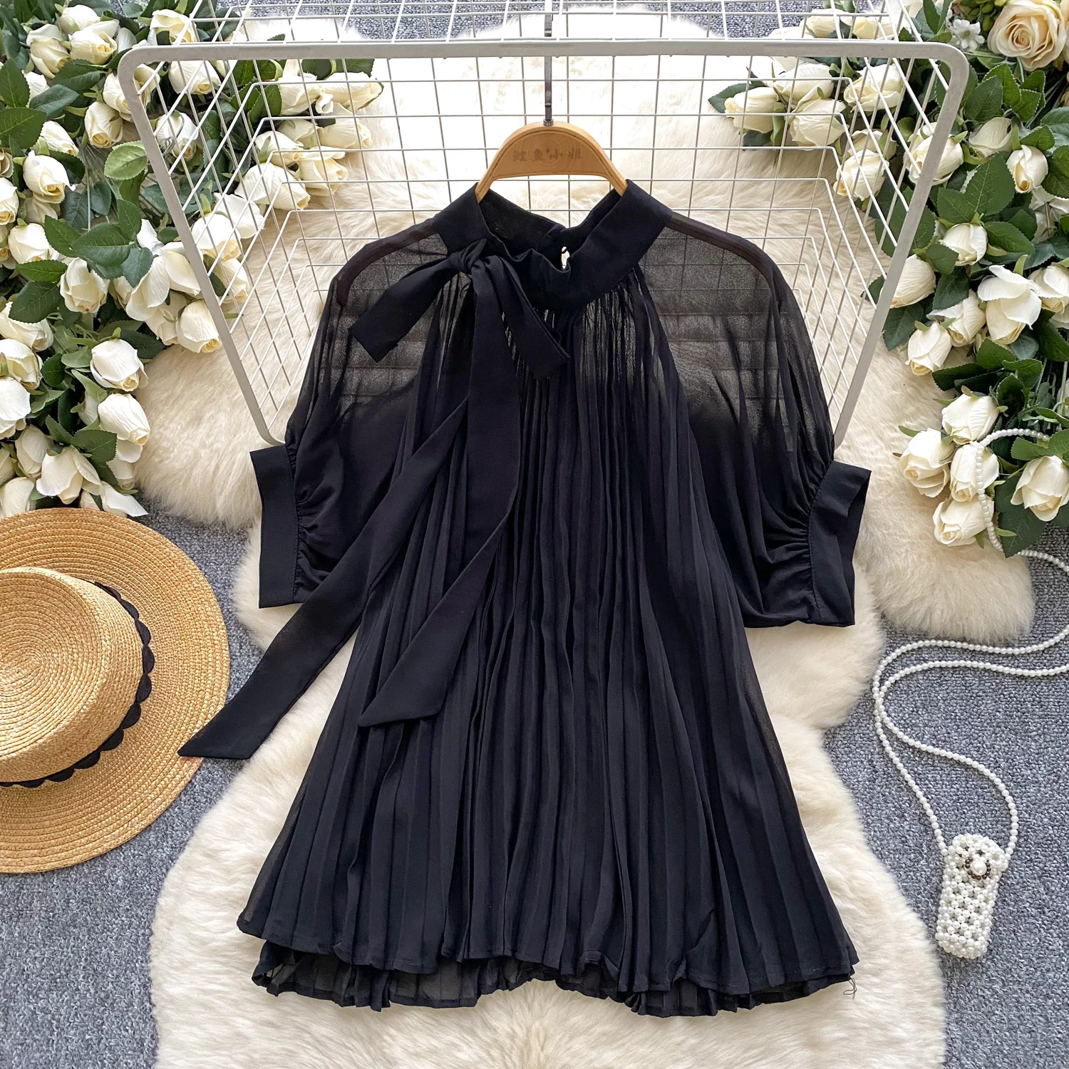 ใหม่ Ruffle เสื้อผู้หญิงพัฟแขนเสื้อและเสื้อสตรีสีขาวสีดํา Ruched TOP หญิง Ruched ผู้หญิงเสื้อ