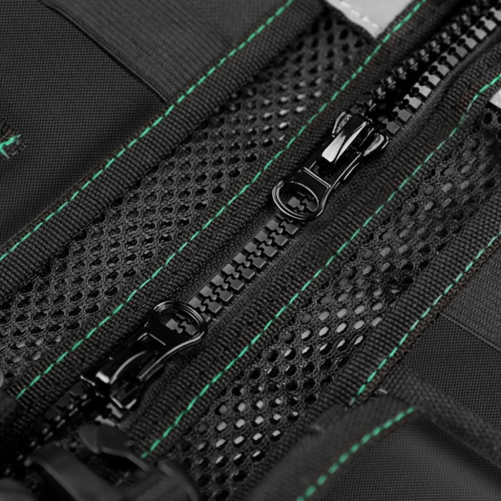 Electrician Tool Vest Multi Pockets Comfortable Multifunctional Adjustable Safety Vest Tool Pouch Men Tool Vest for Carpenters