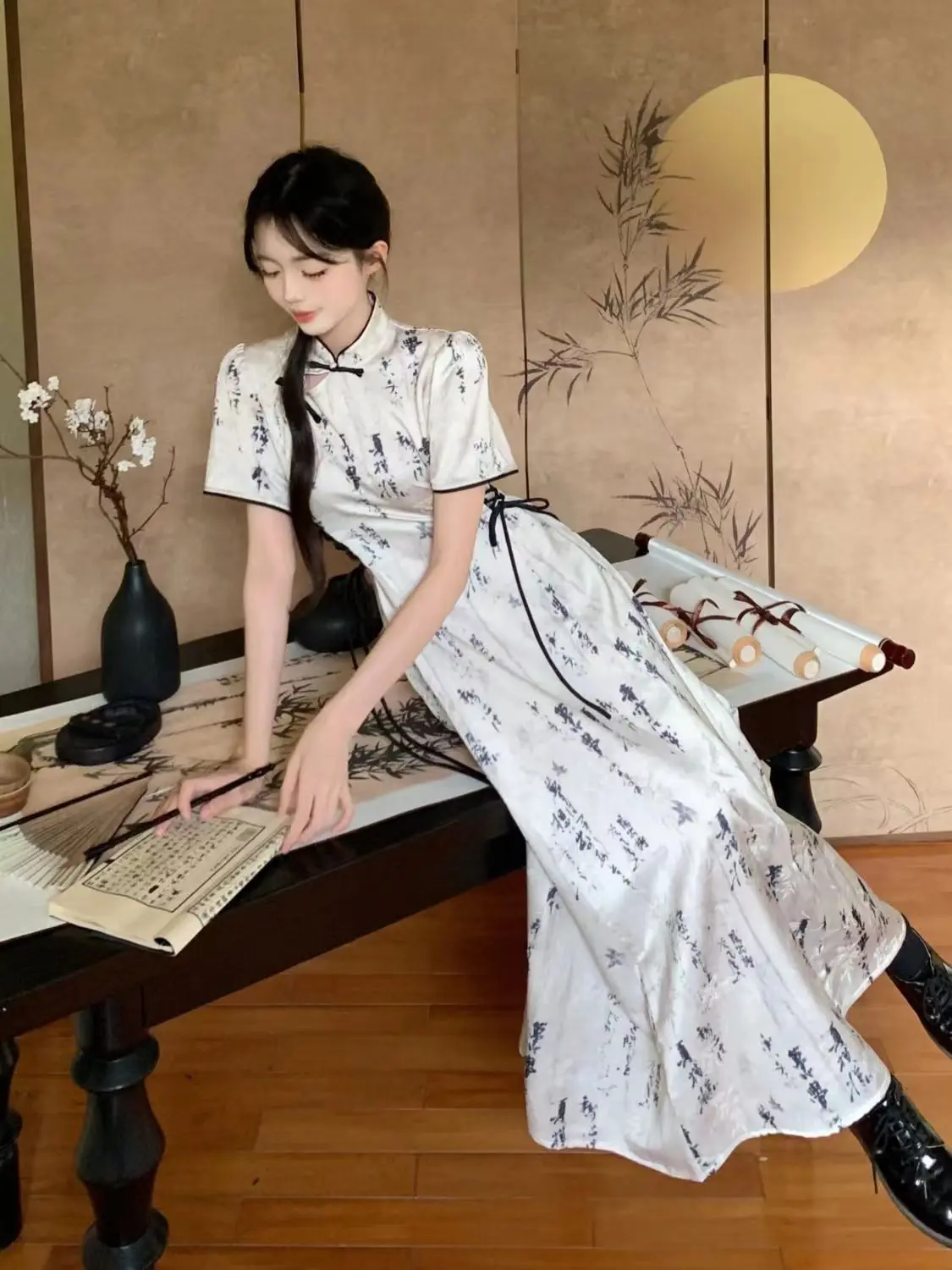 Chinese Stijl Dameskleding Verbeterde Cheongsam-Jurk Zomer Nieuwe Designer Midi Qipao-Jurk Met Korte Mouwen, Moderne 2024