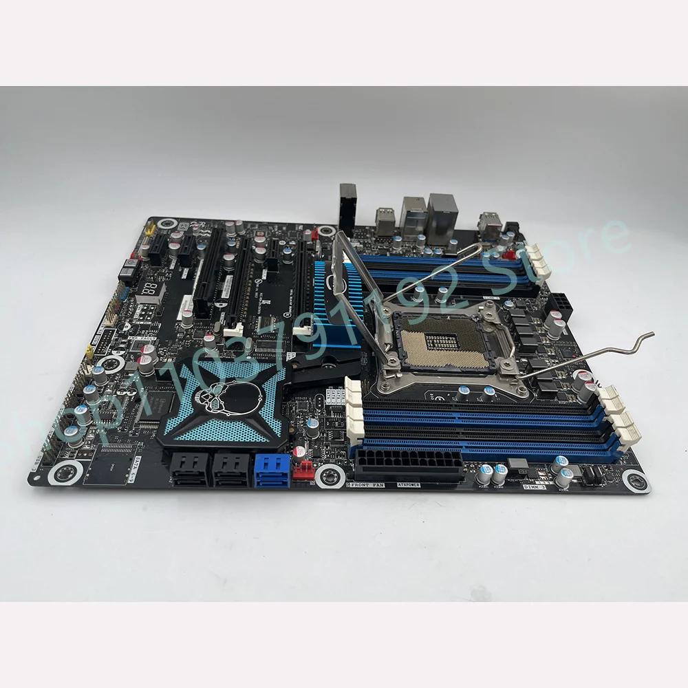 

X79 DX79TO Skull System Supporto Scheda Madre di lusso di Fascia Alta E5 I7 3960X LGA 2011 DDR3