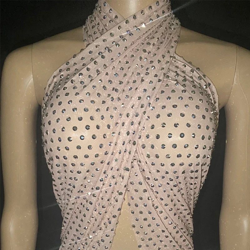 ชุดราตรีประดับเพชรเต็มตัว ชุดราตรียาวสีนู้ด ผู้หญิงวันเกิดตาข่ายเต้นรำชุดราตรีเซ็กซี่นักเต้นเครื่องแต่งกาย XS3071