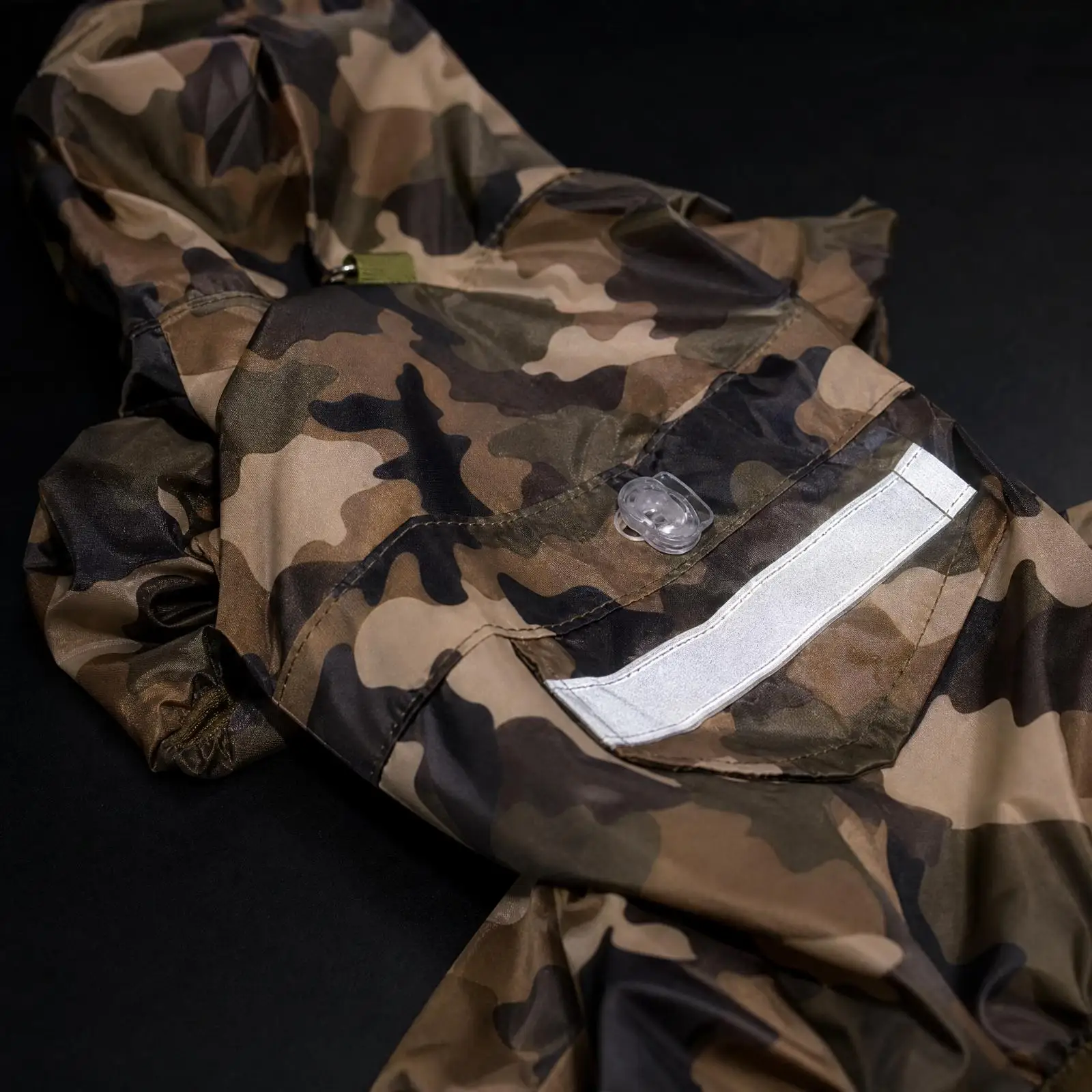 Acrylic Dog Poncho Raincoat with Front Closure and Leash Hole for Comfortable Fit Outdoor Walks in Light Rain Showers