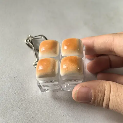 Relaxing Caramel Bread Design Fidget Keychain DIY Keyboard Keycap Finger Keyboard Cap Relief Stress Pass The Time Clicker Adult
