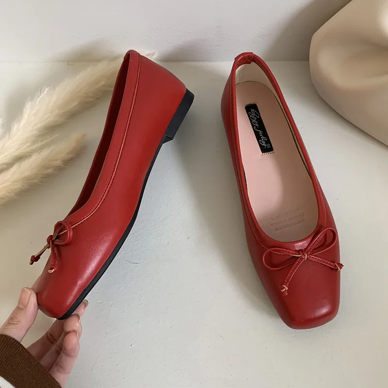 2024 Red New Women Flat Shoes Fashion Square Toe Shallow Slip On Ladies Casual Ballet Shoes Soft Leather Outdoor Loafers S