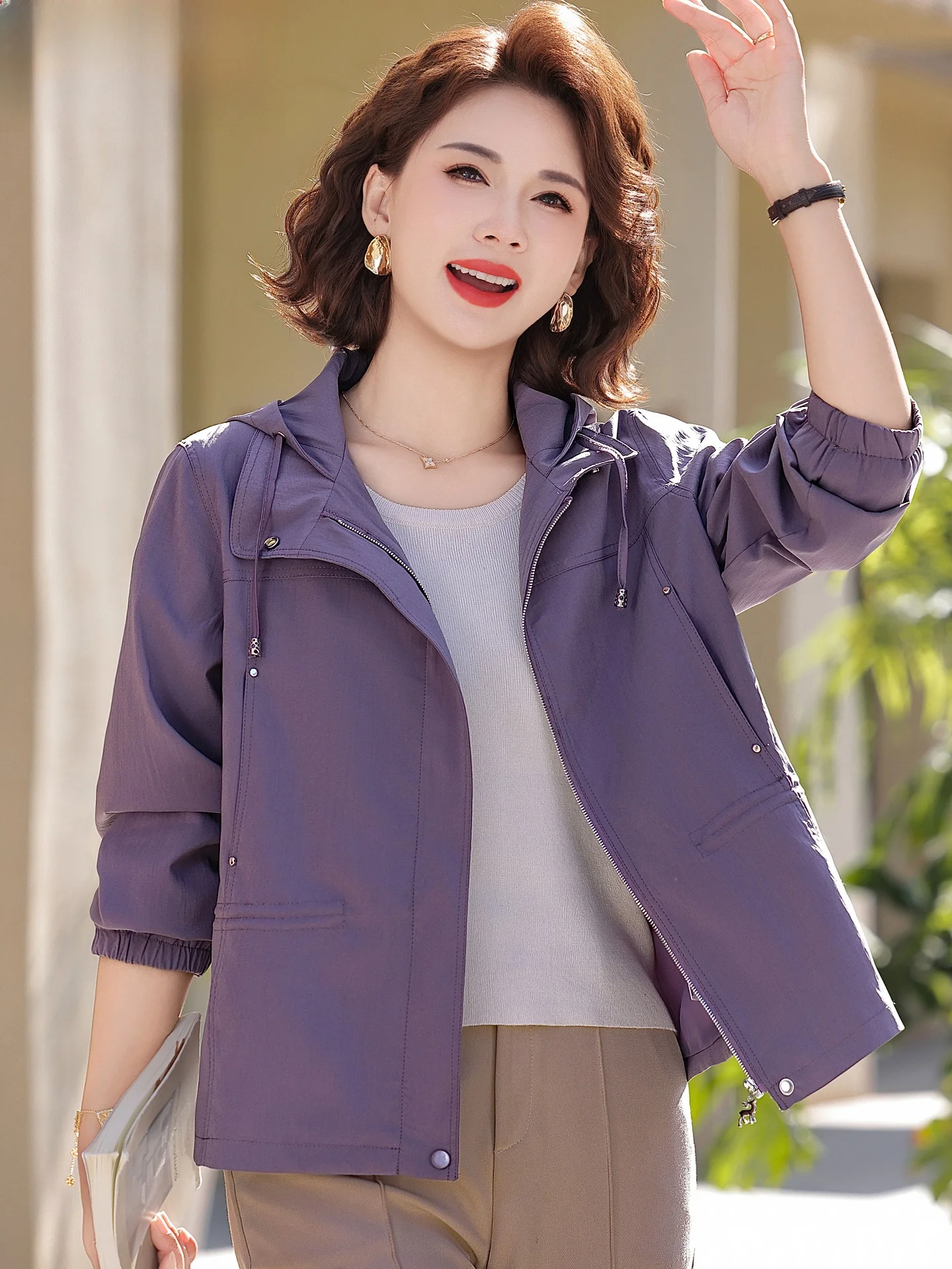 

Spring Faion ort Coat for Small Stature Mothers Middle Aged Women's Clothing Windbreaker Wide Wife Top Warm Polyester Blend