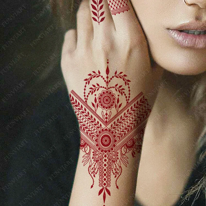 Adesivi per tatuaggi all'henné marrone per le donne tatuaggi temporanei Mandala Mehndi adesivi per tatuaggi finti a mano per la festa di nozze