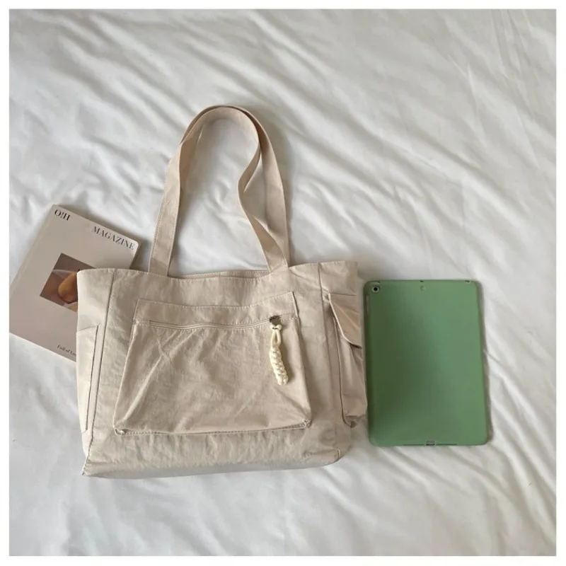 CEEKAY Nylon-Tragetasche mit Reißverschlussfach vorne, Seilanhänger, Tragegriff, vielseitig einsetzbar, für den täglichen Gebrauch, lässig, große Kapazität, Damenhandtasche – Detail 3