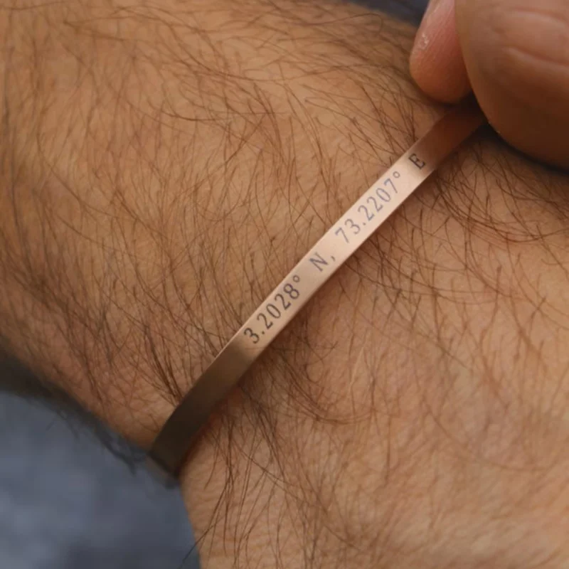 Pulseras plegables de acero inoxidable personalizadas para hombre, regalos personalizados para cumpleaños, Navidad y Día de San Valentín, joyería grabada DIY
