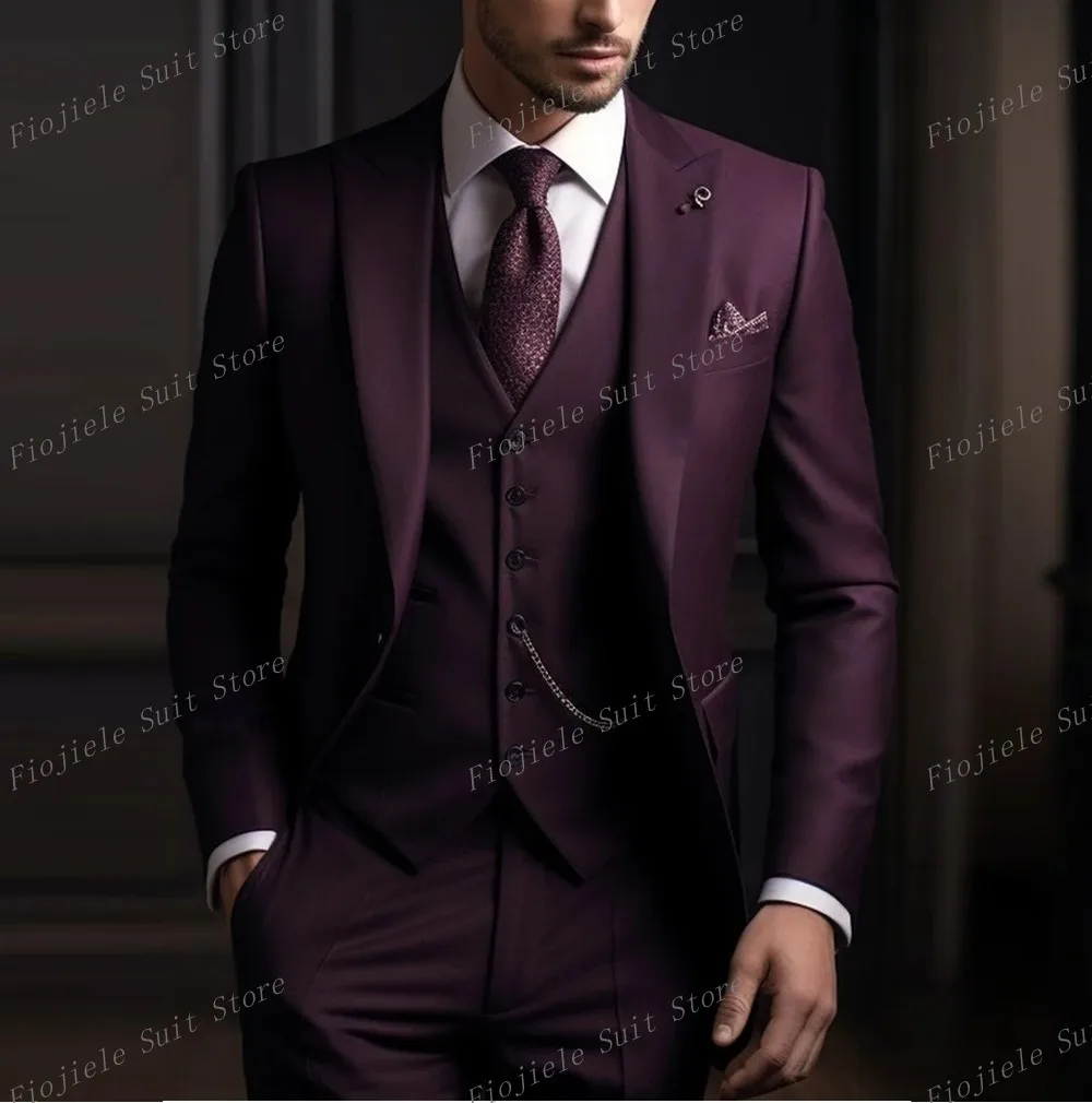 

New Purple Male Formal Occasion Tuxedos Men Business Suit Groom Groomsman Wedding Party Prom 3 Piece Set Jacket Vest Pants