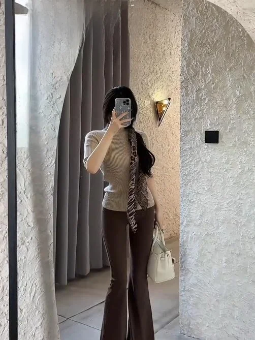 

Женский трикотажный топ Slim Fit с круглым вырезом в корейском стиле для лета, повседневной носки и универсального использования в качестве нижнего слоя