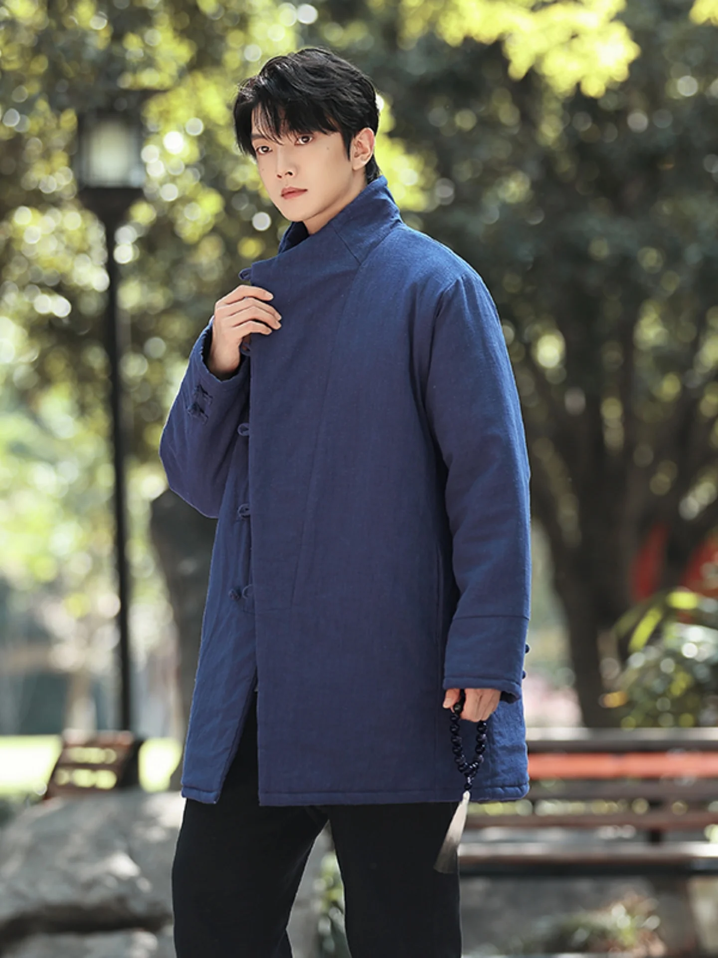 

Утепленное хлопковое пальто для мужчин в новом китайском стиле, длинное, на пуговицах, с боковыми разрезами, зимняя теплая верхняя одежда, модный городской стиль