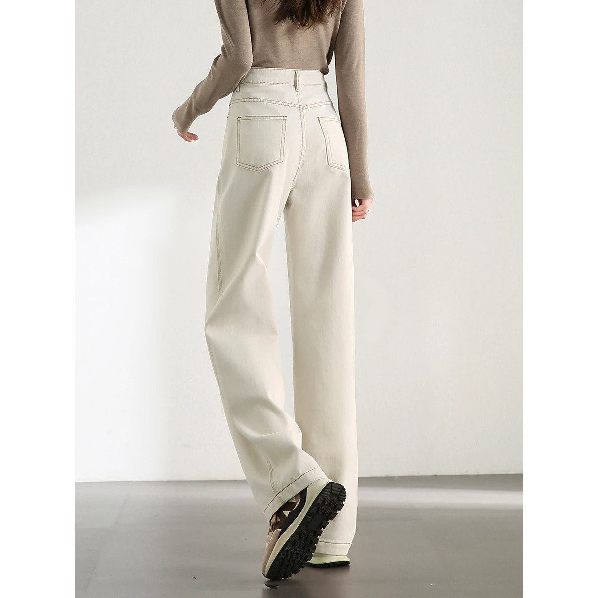 SENTUBILA Women Elegant Jeans 2026 Autumn 100% Cotton High Waist Wide Leg Straight Denim Versatile Commute Trousers W33N50870