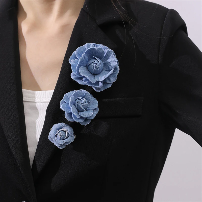 New Blue Fabric Camellia Flower Brooches For Women Handmade Cloth Art Lapel Pins Corsage Fashion Jewelry Badge Accessories