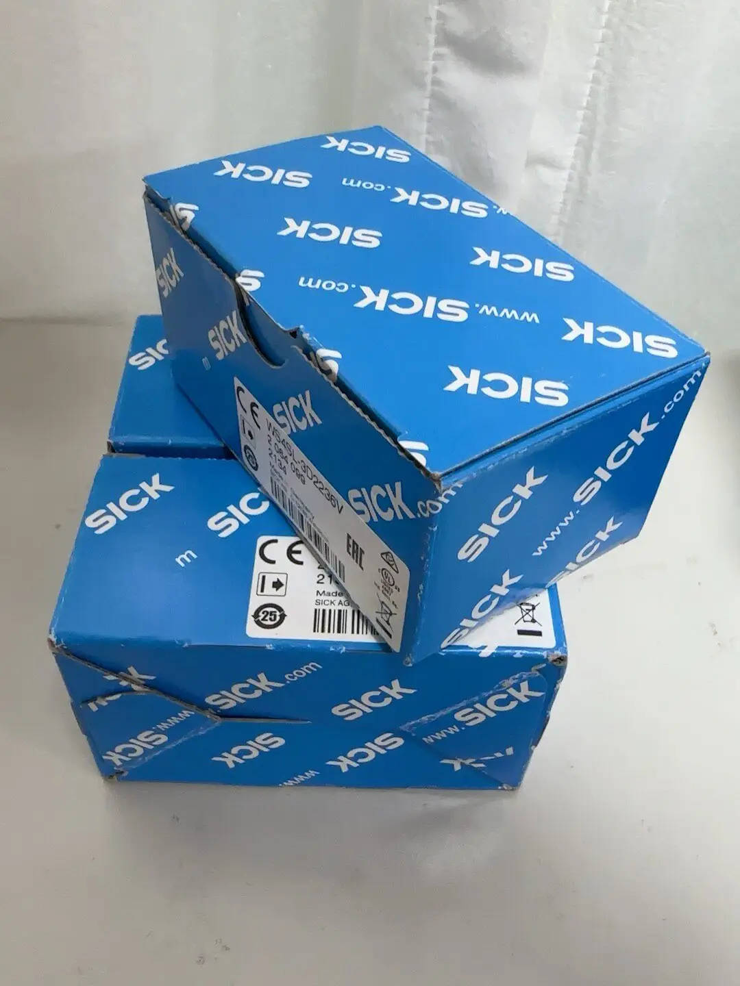 Sik WS4SL-3D2236V is brand new and unused, and the code is the same.in stock