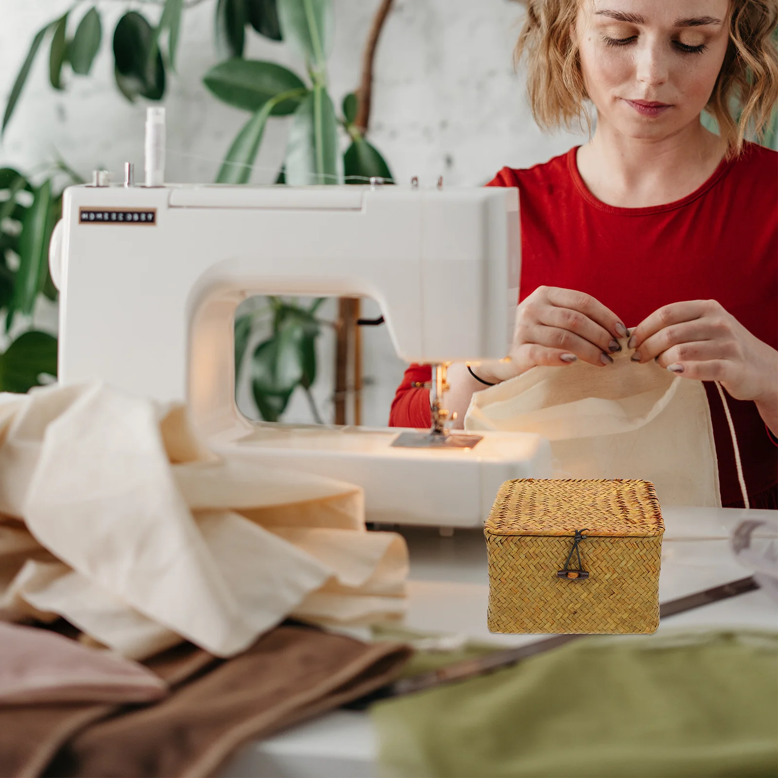 

Handwoven Storage Basket Premium Woven Retro Container for Household Sundries Sewing Tools Organizer Multifunctional Decorative